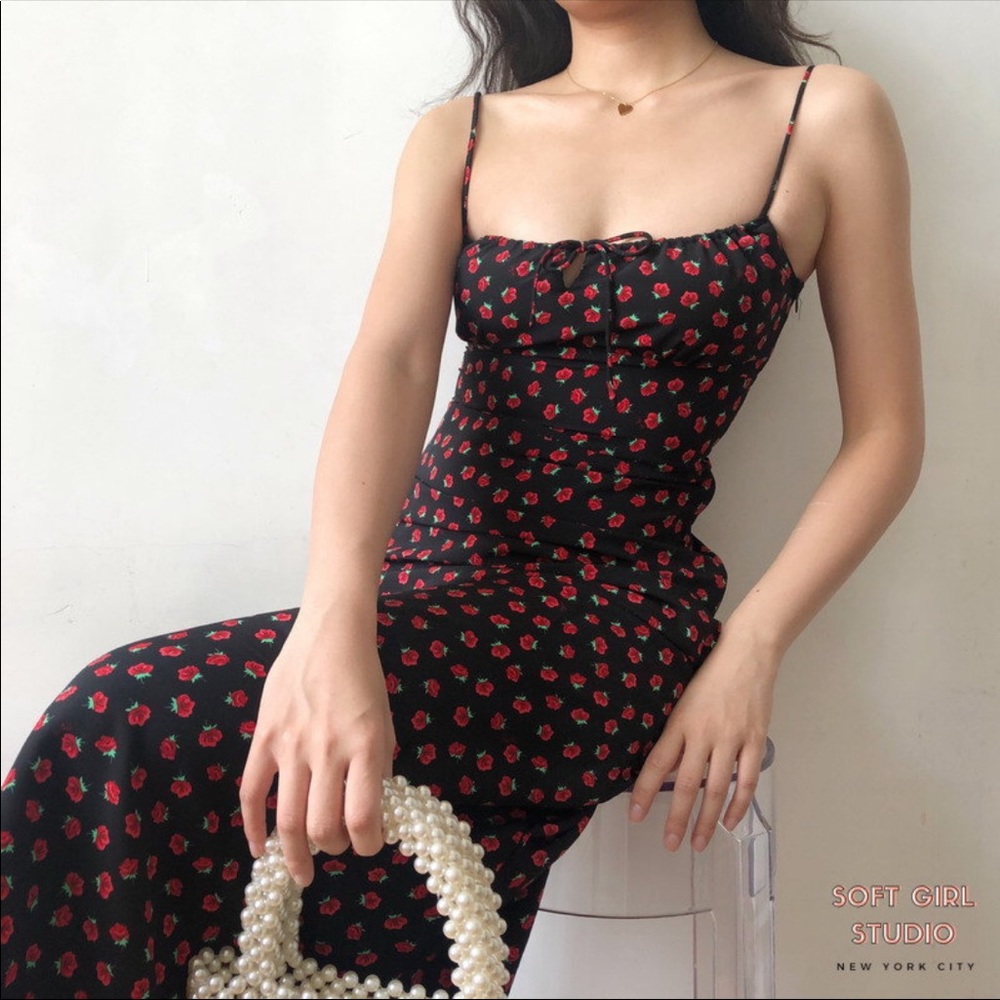 Amelie Rose Midi Dress